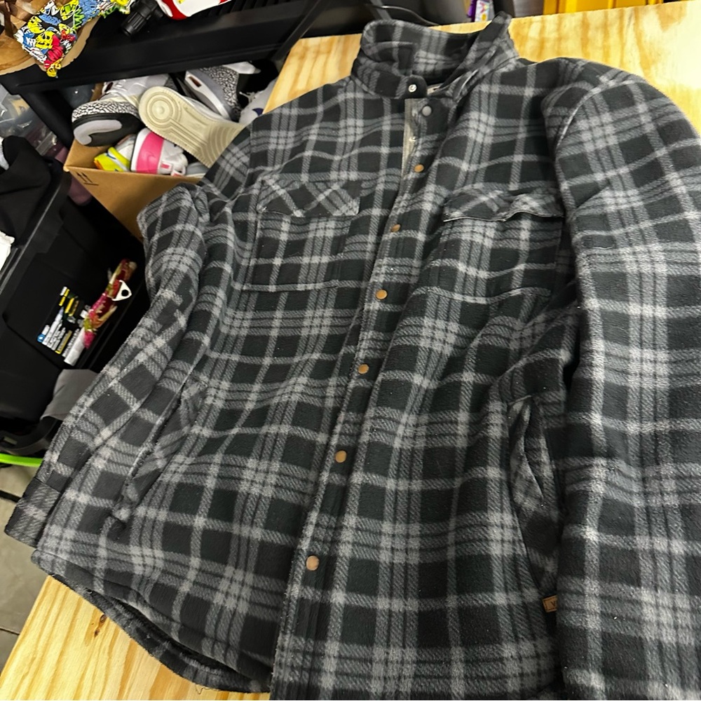 Voyager Men's Plaid Fleece Shirt Jacket Shacket Black Gray Snap size‎ L